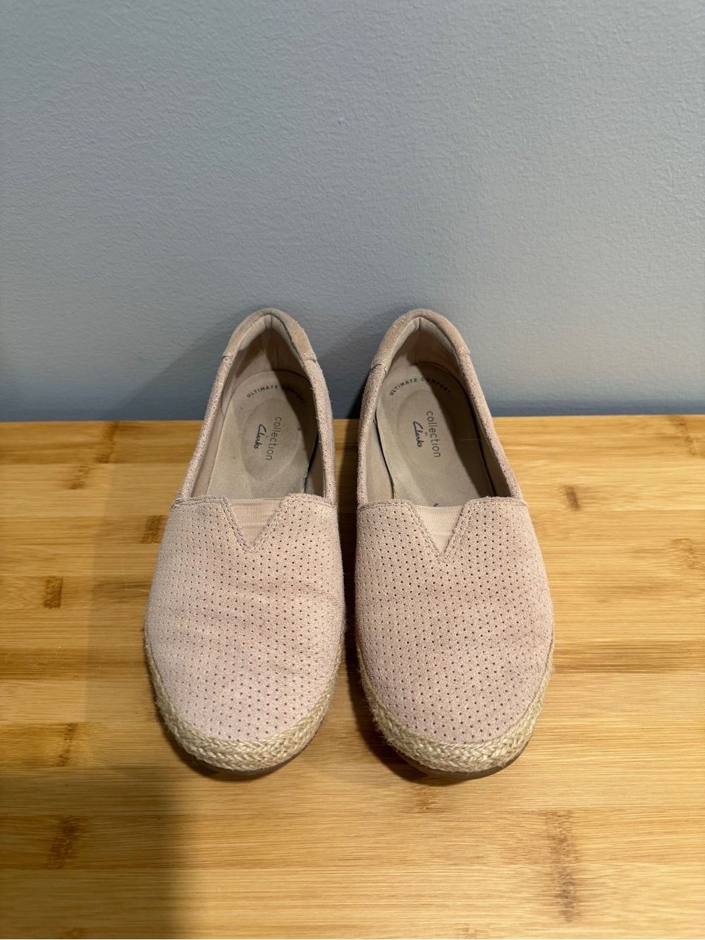 Clarks Espadrille Slip-On - Picture 3 of 8